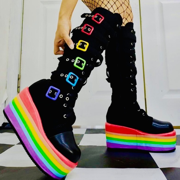 Women’s Dolls Kill Knee High Rainbow Pride Parade Platform Buckles Stompin Boots - Picture 3 of 11